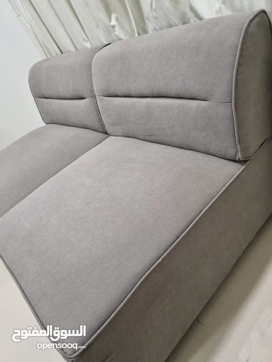 5 كراسي جديدة لغرفة جلوس عريضة قابلة للفصل و التركيب حسب الرغبة  adjustable new wide 5 sofa