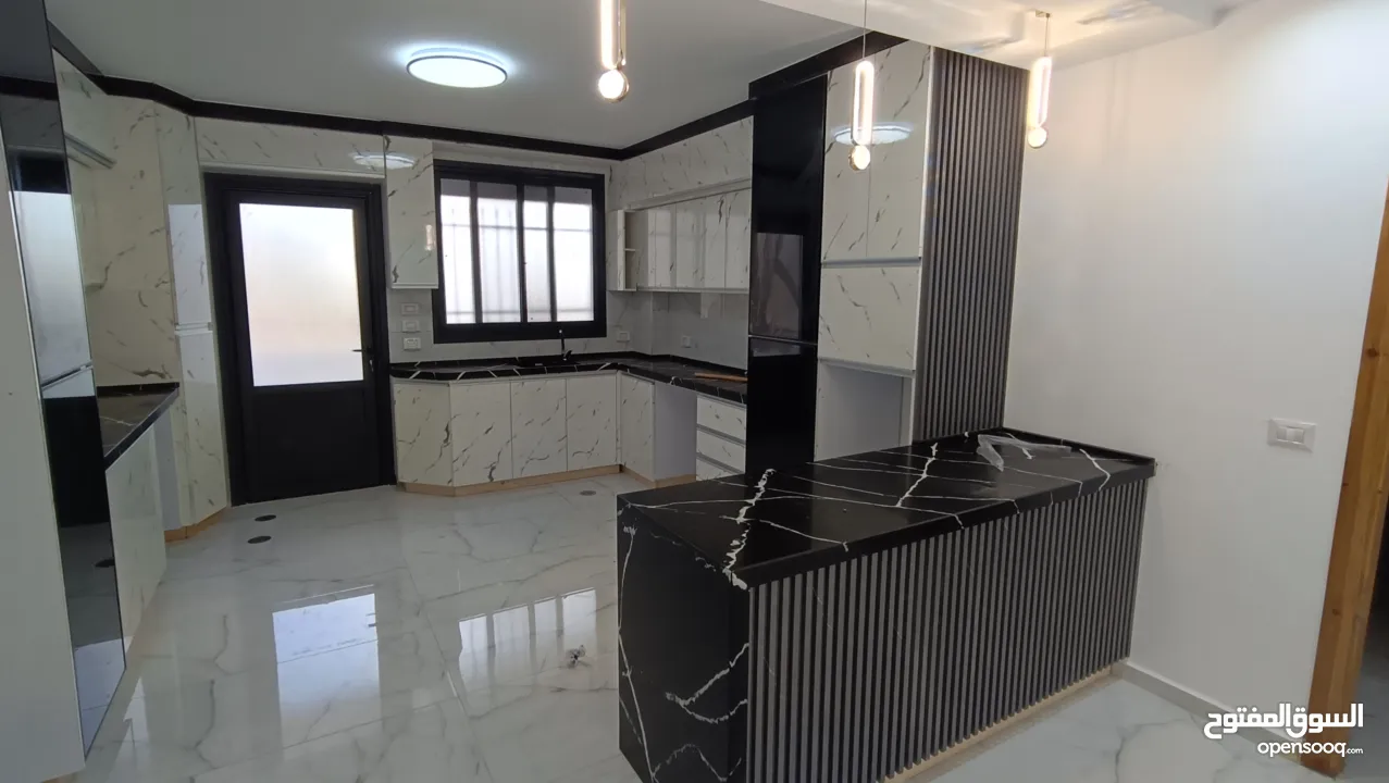 شقه للايجار الشهري 180 متر في دورا 1250 شهري