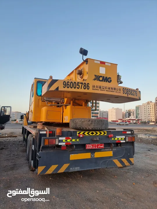 Heavy lifting Equipments for Rent