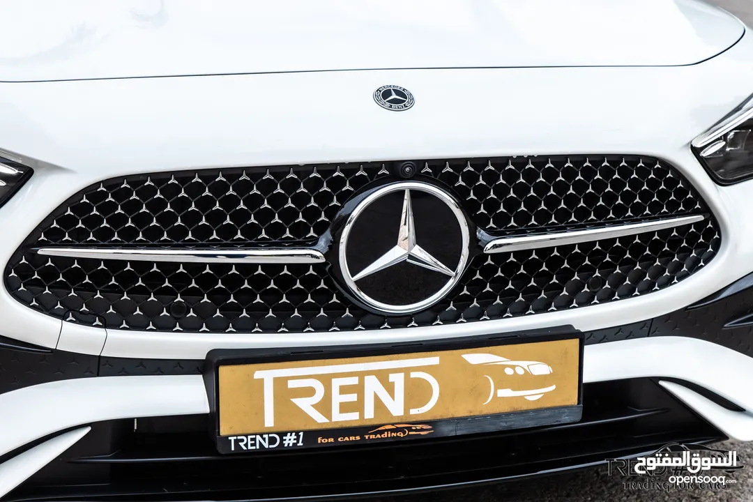 Mercedes Cle300 Coupe 2025 Amg kit 4matic Night Package