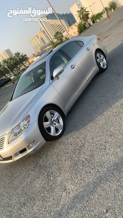 لكسسز LS460L موديل 2012