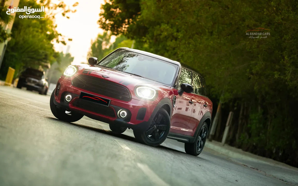 MINI COOPER COUNTRYMAN  Excellent Condition 2022 Red & Black