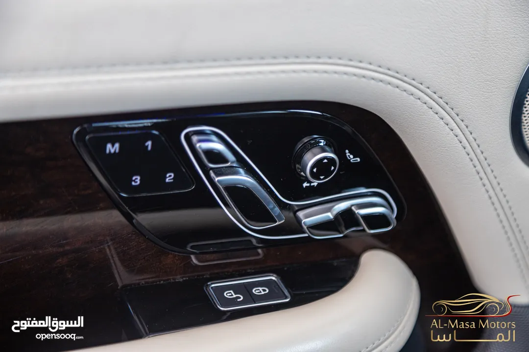 Range Rover Vogue Hse 2020 Plug in hybrid   السيارة بحالة الوكالة و قطعت مسافة 50,000 ميل فقط