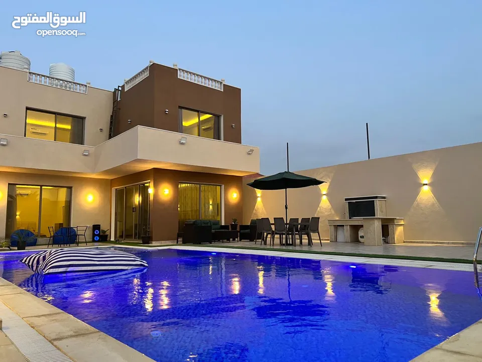 شاليه بمواصفات فاخره في البحر الميت للبيع