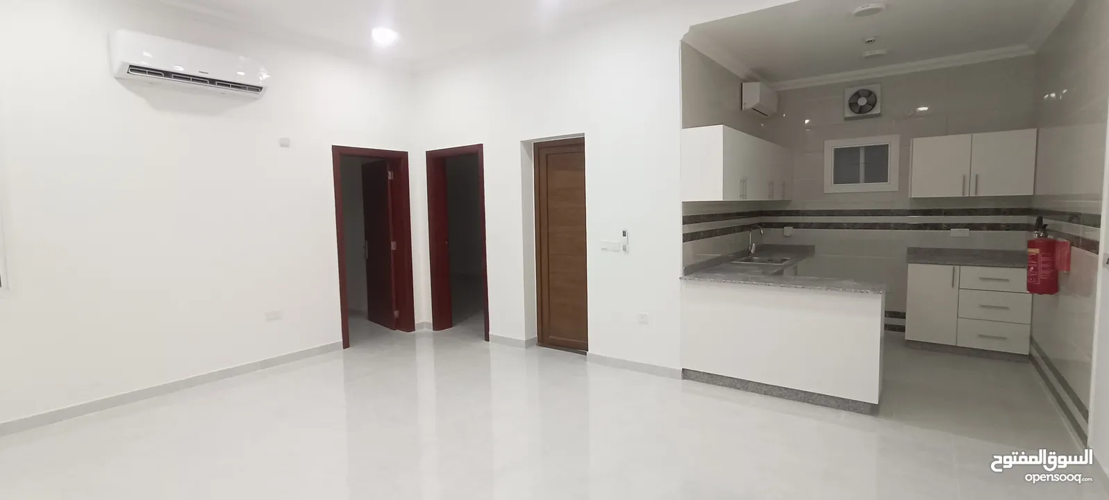 Brand New Un Furnished Apartment 2 BHK Rent,  Al Aziziyah,Near Villagio Mall,Near metro station.