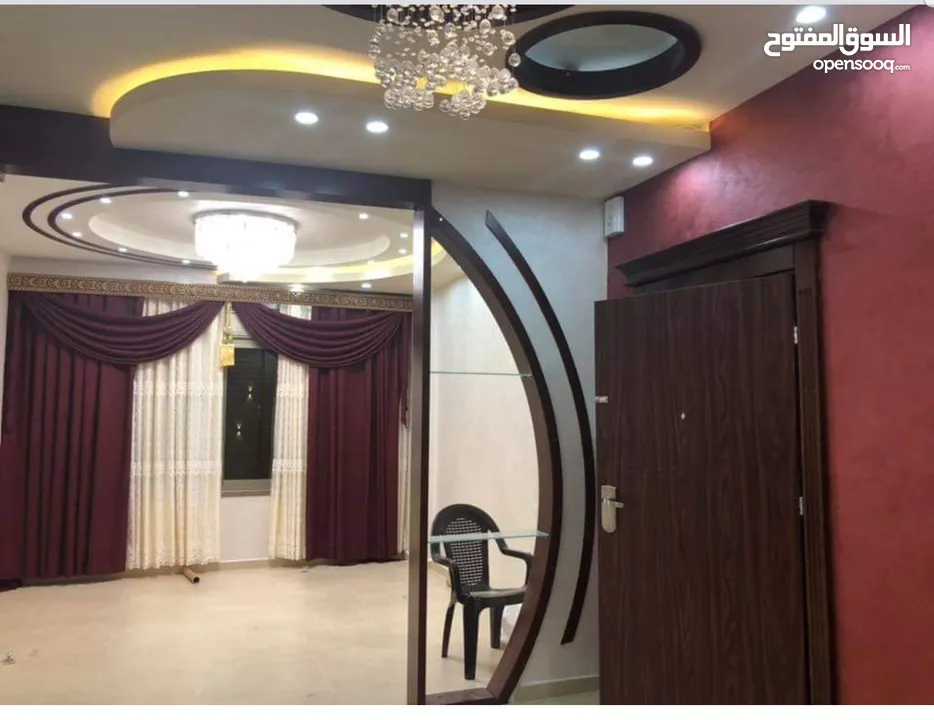 شقة للبيع في مدينة نابلس - اول شارع تل قرب محلات السيد تقريبا وصيدلية اوكسجين