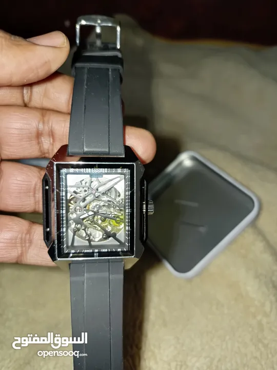 ساعة لي كوبر أوتوماتيك ضمان سنتين كرتون كامل ملحقاته