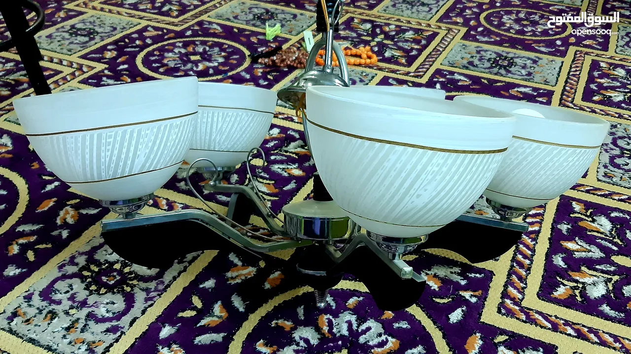 ثريات كروم عدد 3 خماسيه وثلاثيه للبيع