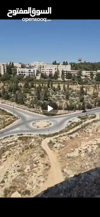 شقه سكنه غير مشطبه في منطقه بير زيت بناء جديد