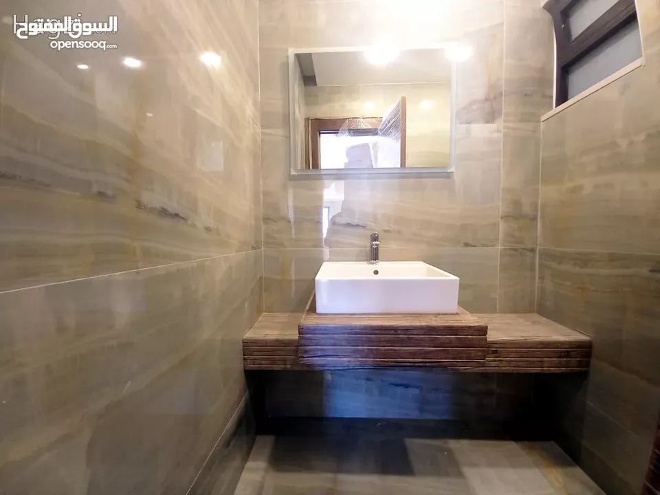 شقة للبيع في الرونق  ( Property ID : 31978 )