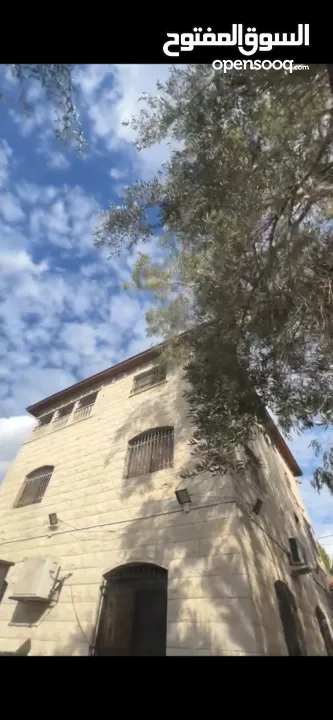 بيت للبيع مستقل بسعر منيز