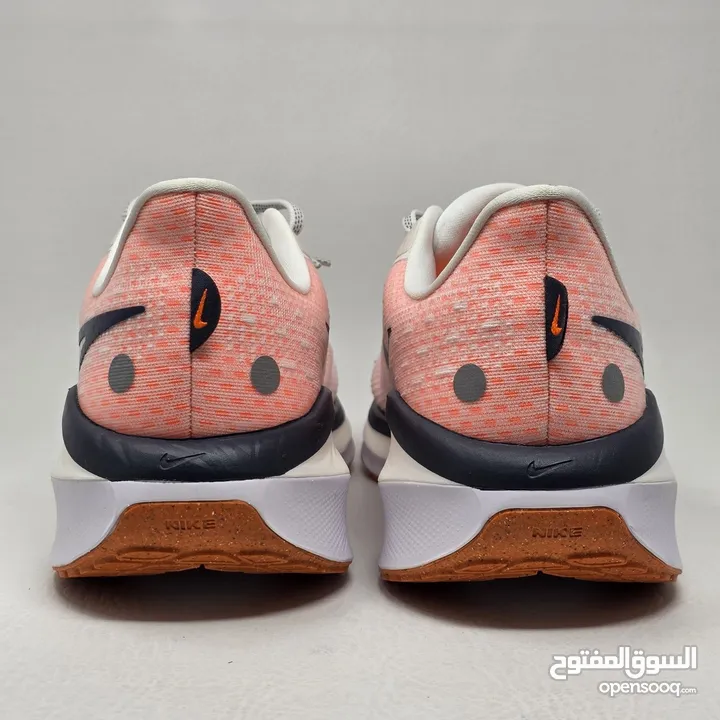 بوت NIKE ZOOM رجالي لون مميز اصلي افحص على الكود متوفر النمر من40 حتى 44