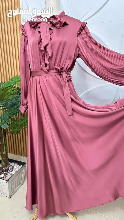 عرض على فساتين الصيف ب70شيكل