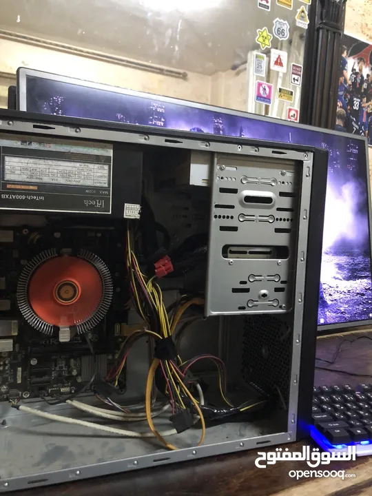 Pc i3gen-4 للبيع بسعر حرق