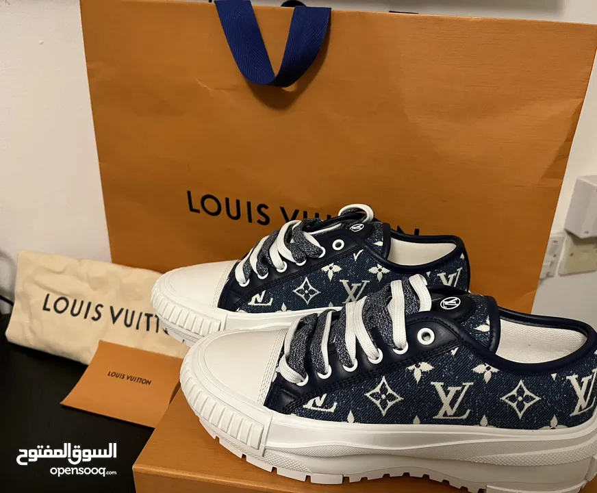 Urgent sale - has to be sold by 22 May, Louis Vuitton sneakers - size 38