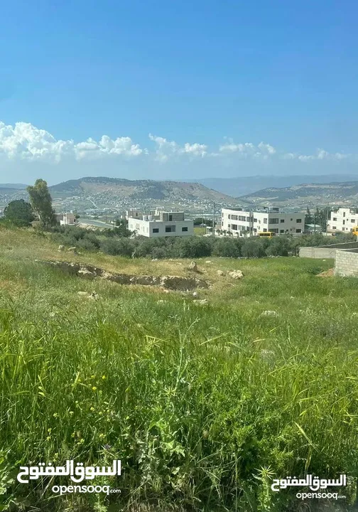 ارض سكن ج ابو نصير قرب شارع الاردن وقرب مستشفى الرشيد