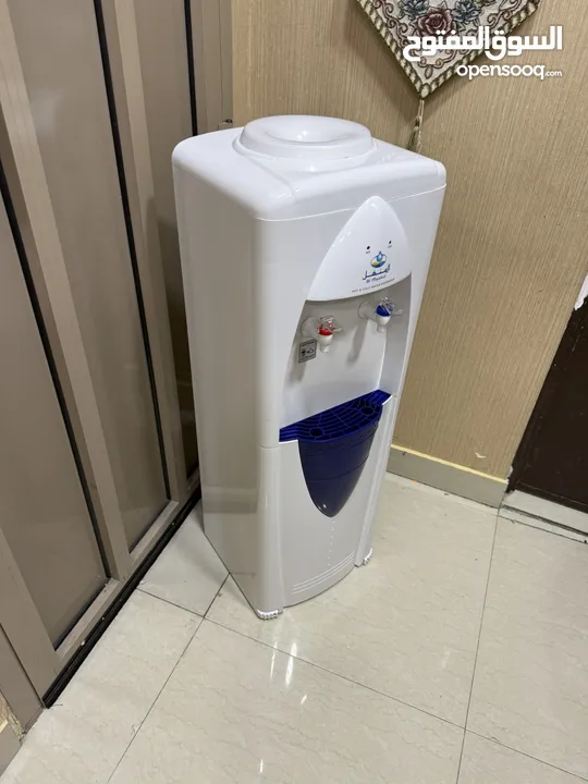 للبيع كولر ماء ( شبه جديد )