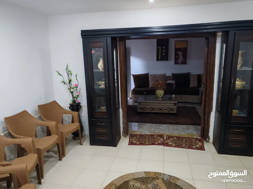 مزرعة واستراحة عائلية فاخرة مفروشة بالكامل  جلسات خارجية مظللة  مسابح خاصة شواء وبرك طبيعية