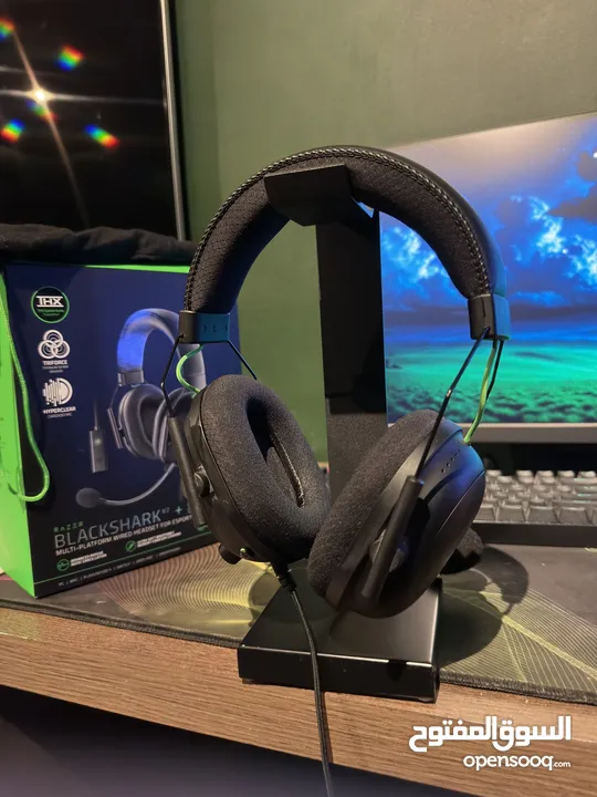 سماعات ريزر مستعمل بلاك شارك في تو فيها مايك  Used Razer headset Blackshark v2 with built in mic