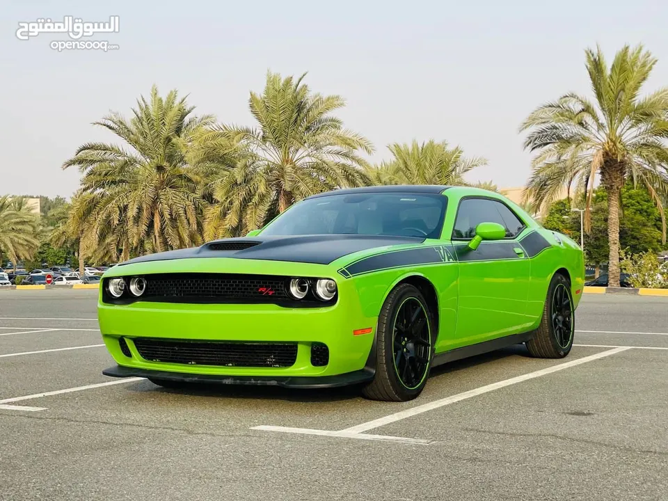 DODGE CHALLENGER 2018 with KIT SRT ORGINAL V8 MODEL