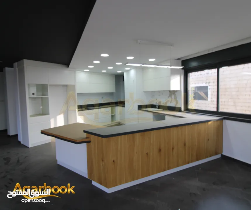 رووف فاخر بتشطيب حديث للبيع عين مصباح – قرب جامعة القدس المفتوحة