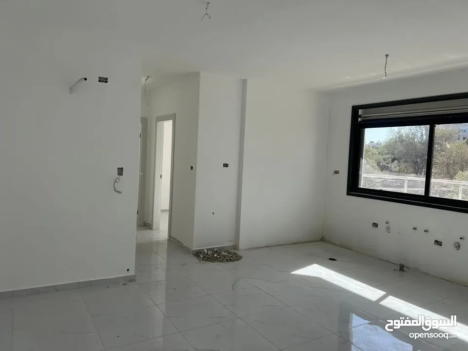 روف مميز للبيع في البيره في سطح مرحبا موقع ممتاز