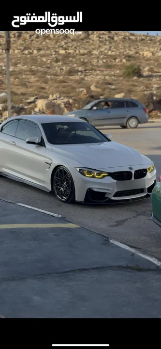 BMW M4 COMPETITION