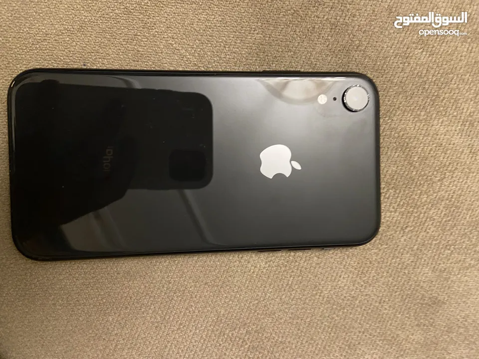 iPhone XR للبيع