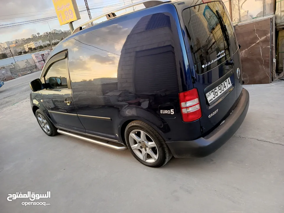 جولف كادي مميز جدا شصي قصير ماتور 1600  بحالة ممتازة مرخص سنه