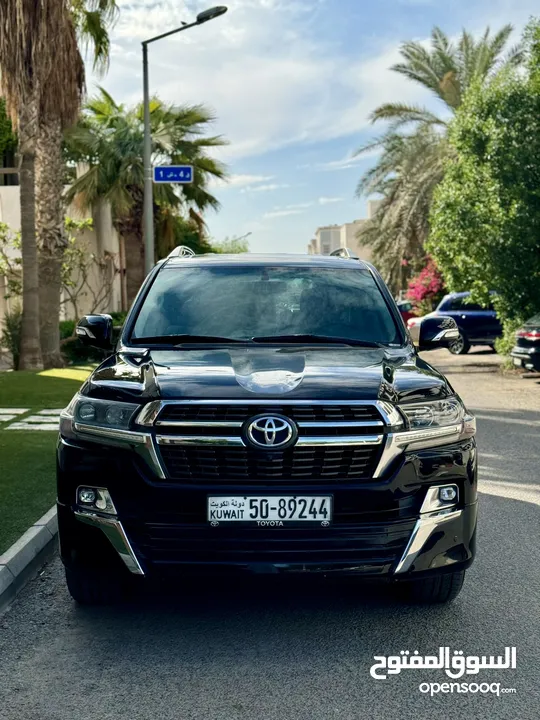 Landcruiser 2021 GXR Grand touring لاندكروزر