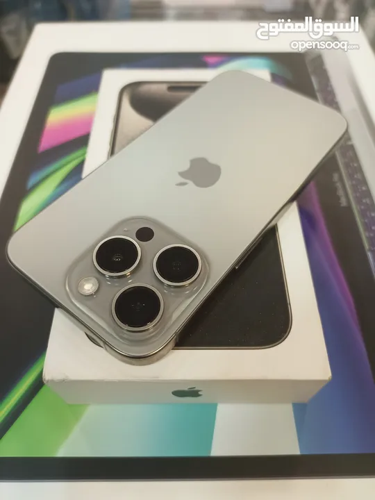 iphone 15 pro 256 GB بطاريه 99%  وارد شرق اوسط ( كفاله مطووله)