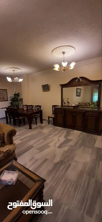 شقه للبيع في الحاردنز