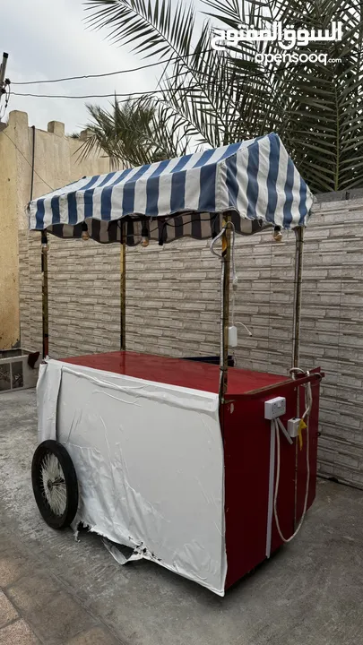 عرض ذهبي مكينه أيسكريم الكوري مع كرفان صغير بسعر مميز وقابل للتفاوض