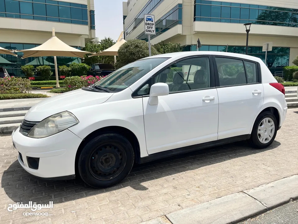 Nissan Tiida 2012 Hatchback