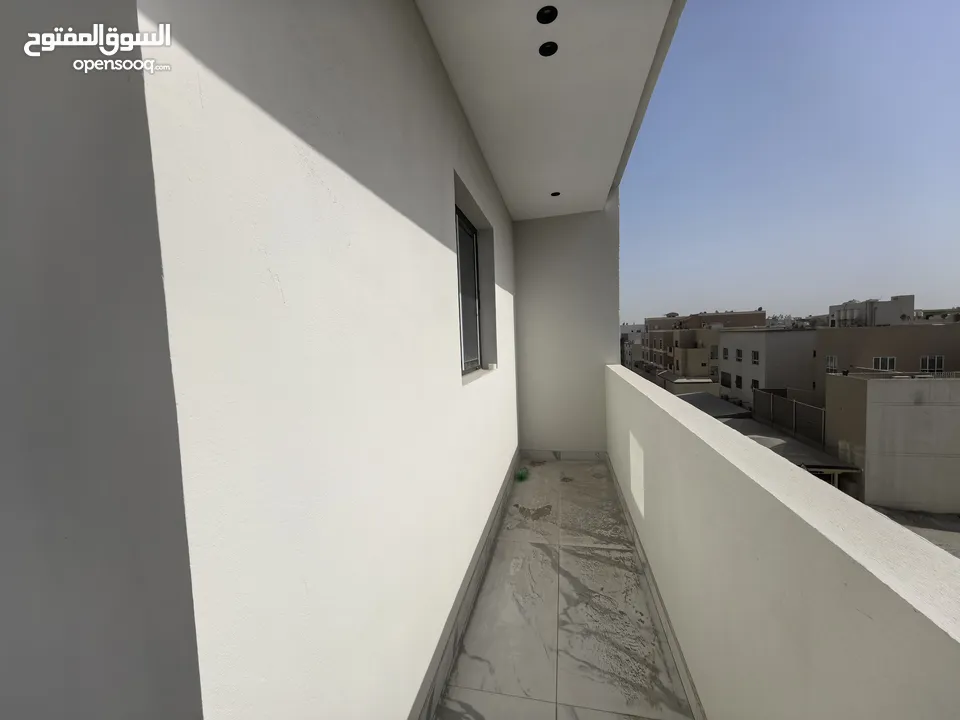 عرض خاص احجز شقتك مطلة على الشارع الرائيسي موقع ممتاز. #شقة سكنية راقية جدا للبيع