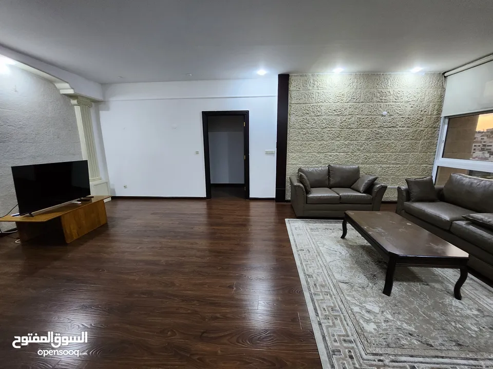 شقة شبة مفروشة للإيجار  ( Property 39542 )-175046910