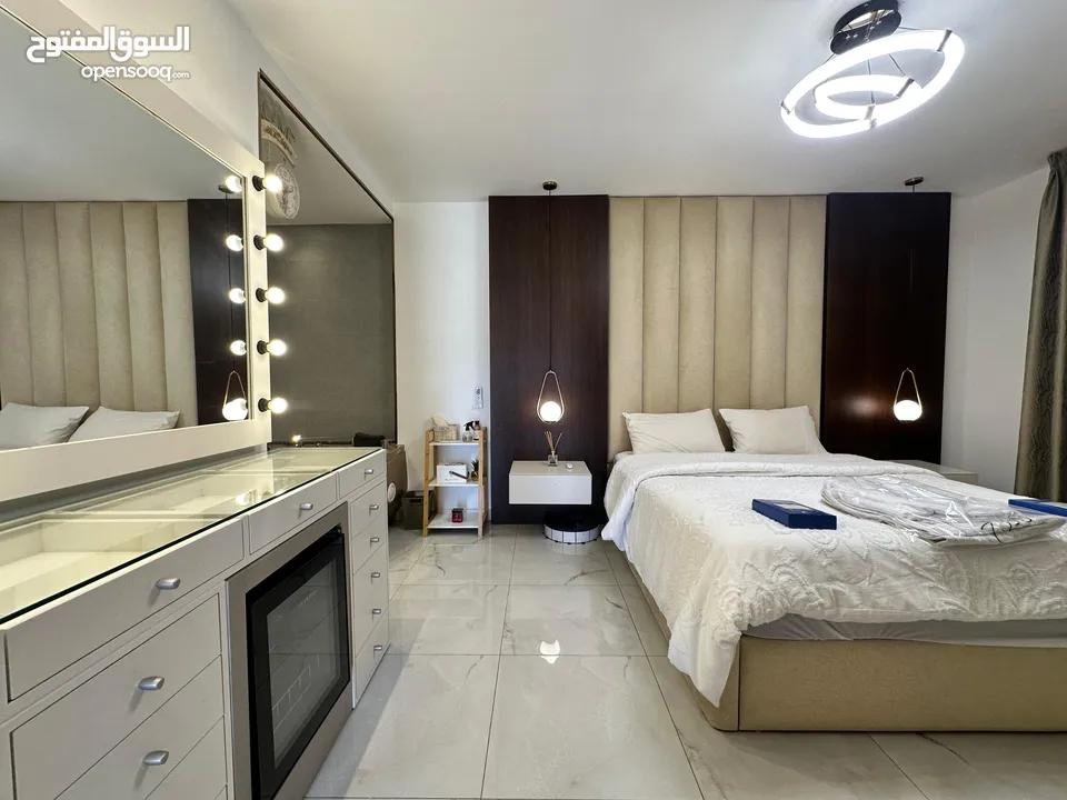 Furnished Apartment For Rent In Um Al Summaq ( Property 43036 )-174809384