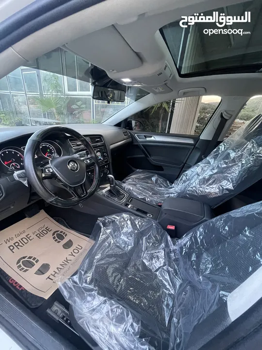 فولكس فاجن جلف MK7.5 2018 فل الفل بحالة الشركة