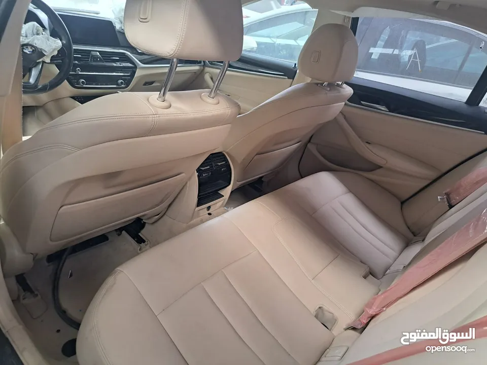 2020 BMW 530E hybrid فل للبيع على ضربتها او مصلحها تصلح لسوق الاعفاءات