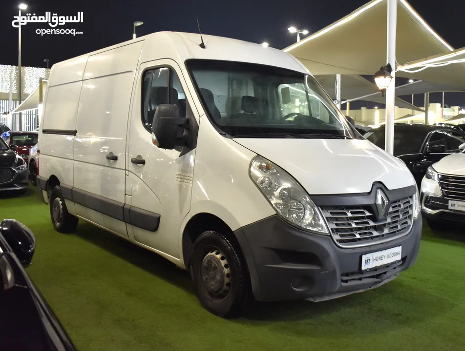 Renault Master ( 2020 Model ) in White Color GCC Specs