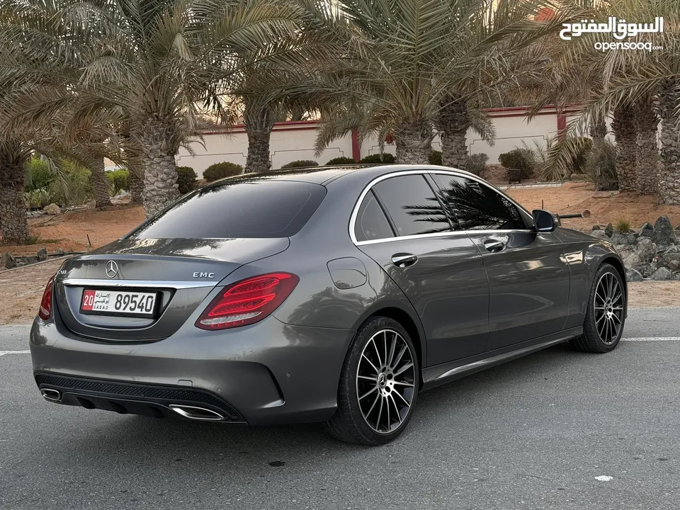 Mercedes C 200 2018 model Gcc Full specifications panorama 5 cameras