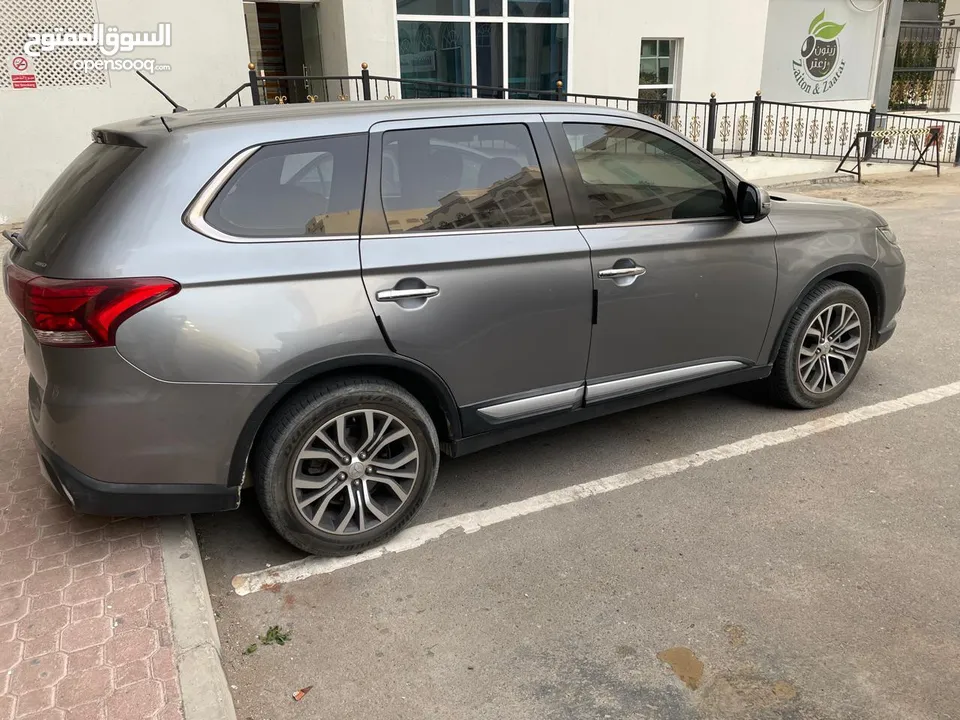 Mitsubishi Outlander