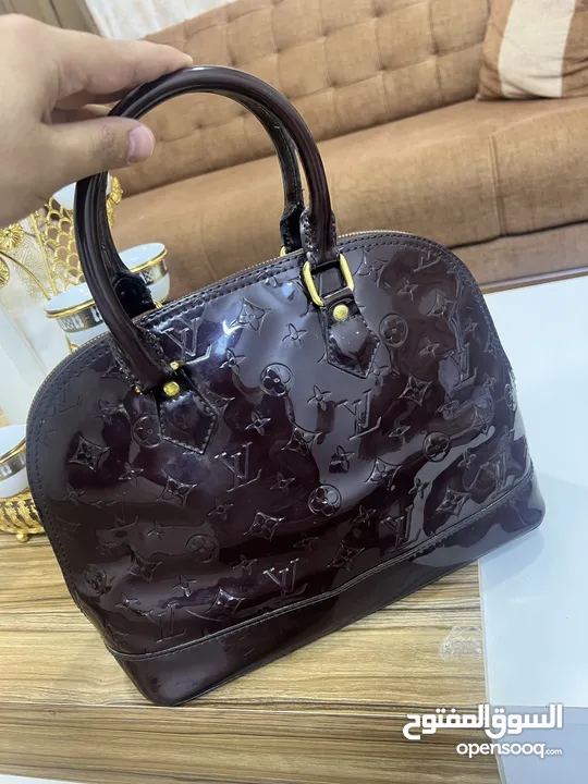شنطة ستاتي بحاله جيده