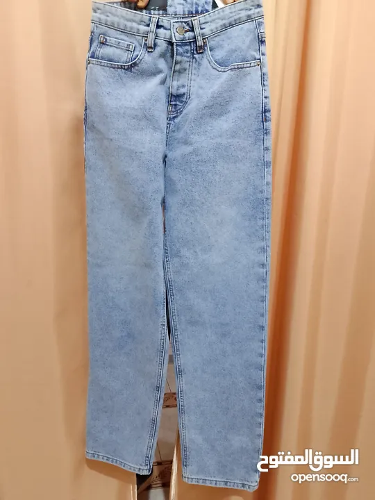 pantallon jeans boy taille :s avec ticket neuf 13-14
