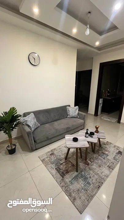 Apartment in Amman شقه في عمان ايجار أسبوعي - شهري تشطيب ديلوكس شارع الجامعه الاردنيه - شارع البلديه