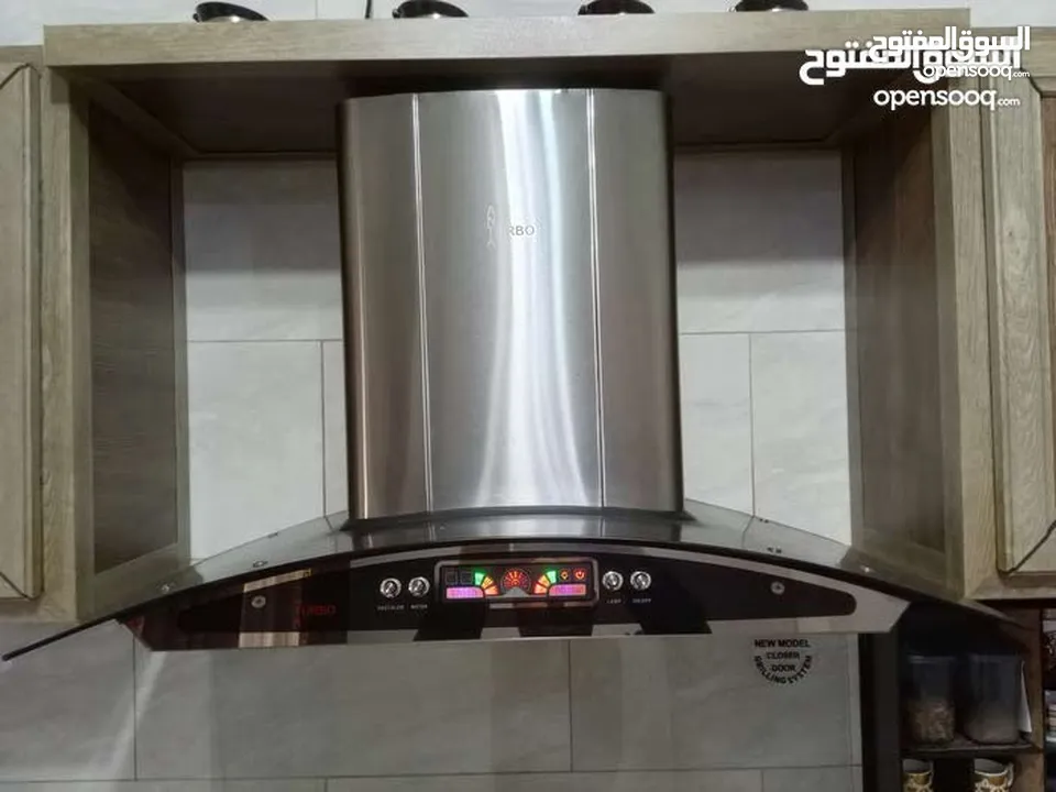 فرن مع شفاط