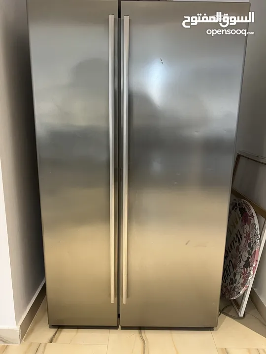Side by side American fridge/freezer