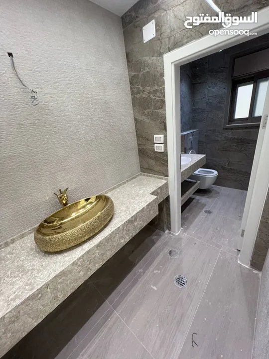 شركة سوبر ديلوكس