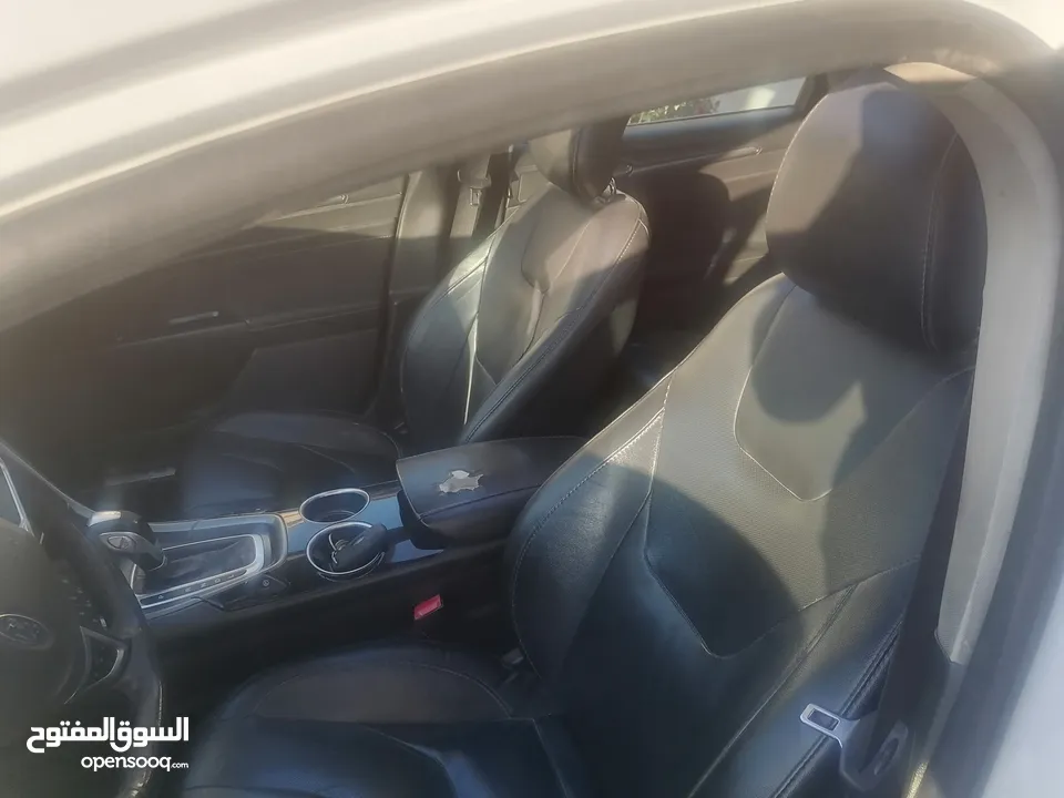 فورد فيوجن (تيتانيوم) فحص كامل دهان الوكاله دون اي حادث