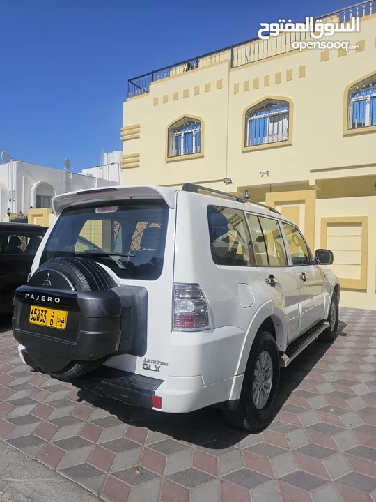 Mitsubishi Pajero Full Automatic,Family used Oman,GCC, Good Condition.